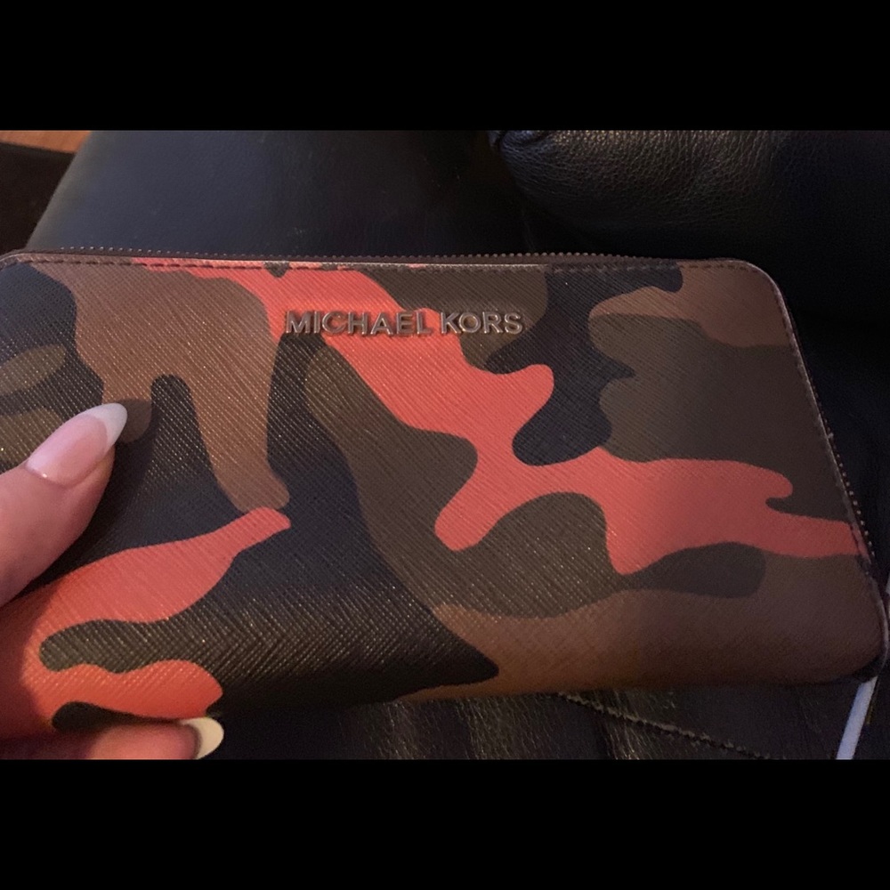 Michael Kors Camo Wallet